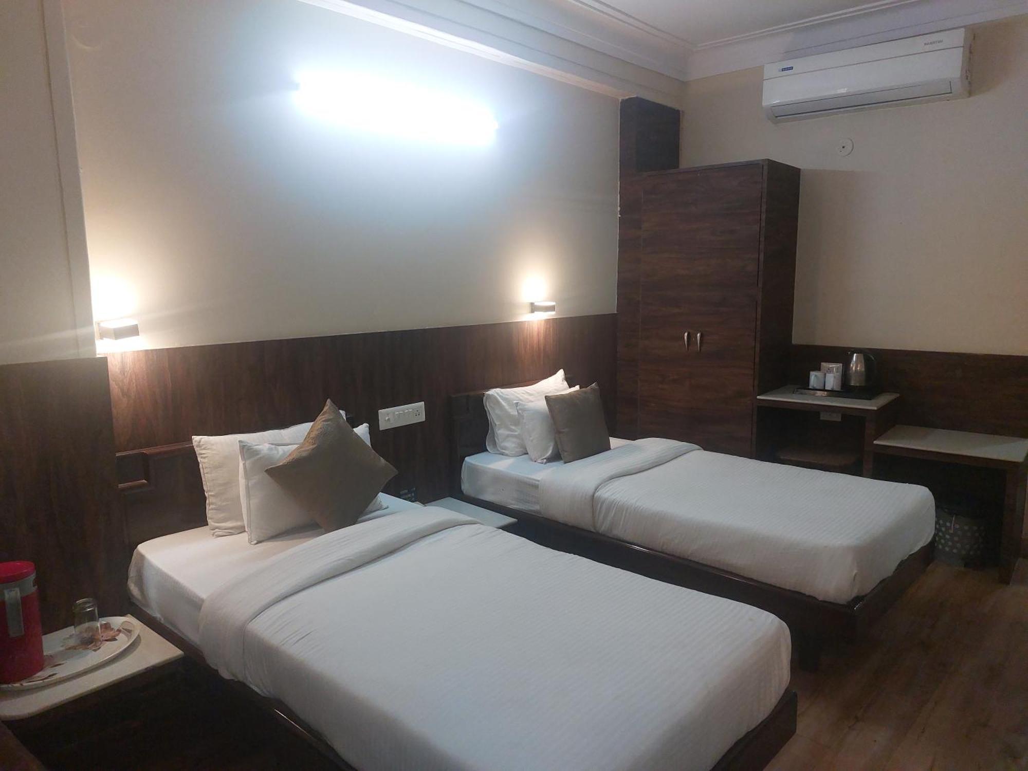 Hotel Shikhar Palace Jabalpur Luaran gambar
